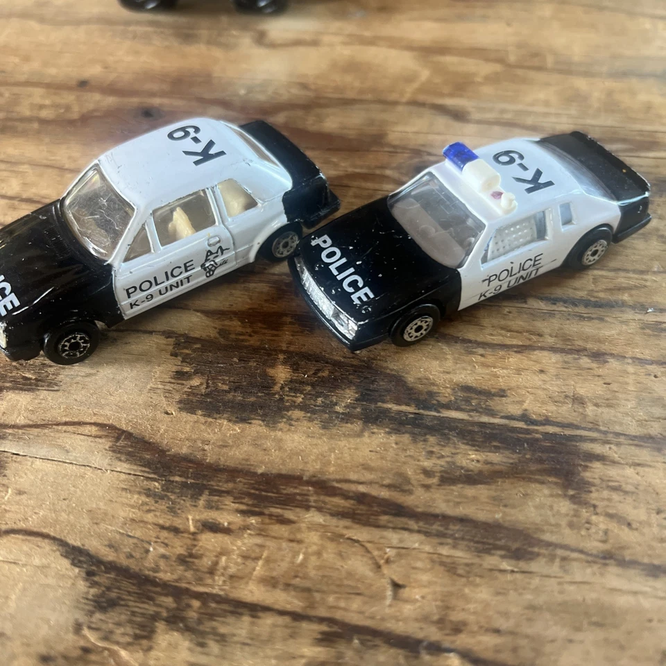 Carro de polícia vintage Maisto Renault 25 V6 turbo modelo fundido com carro bônus - Imagem 2 de 3