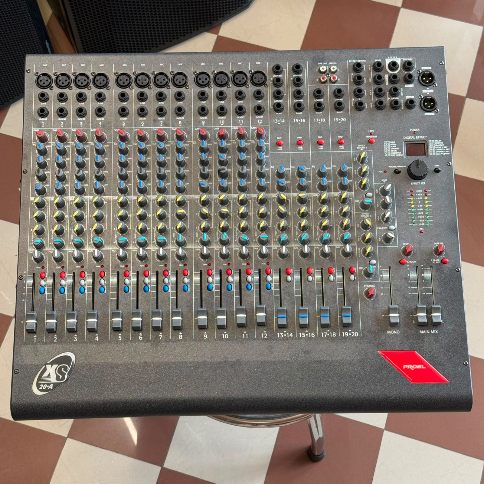 PROEL XS20A - Mixer Amplificato 20 Canali (12 Mono + 4 Stereo) DSP Usato Garanzi