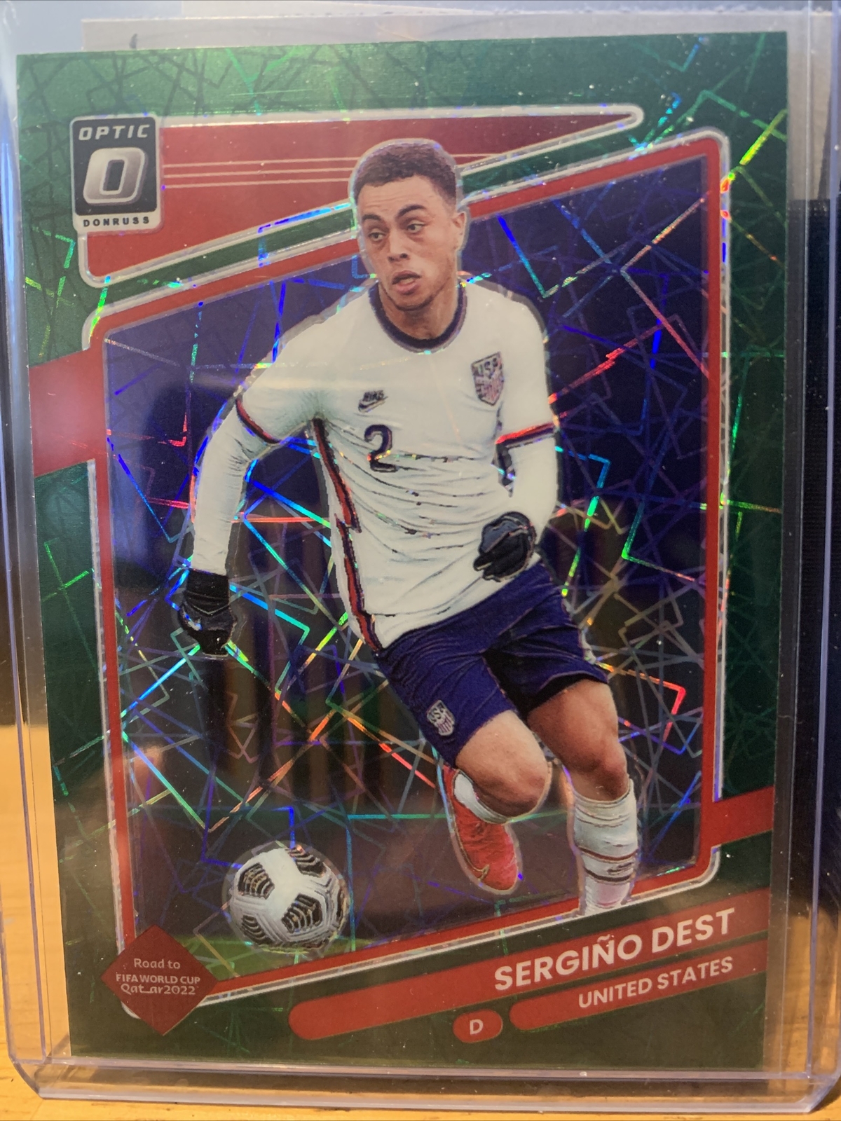 Sergino Dest 2021-22 Donruss Road to Qatar Optic Green Velocity USA