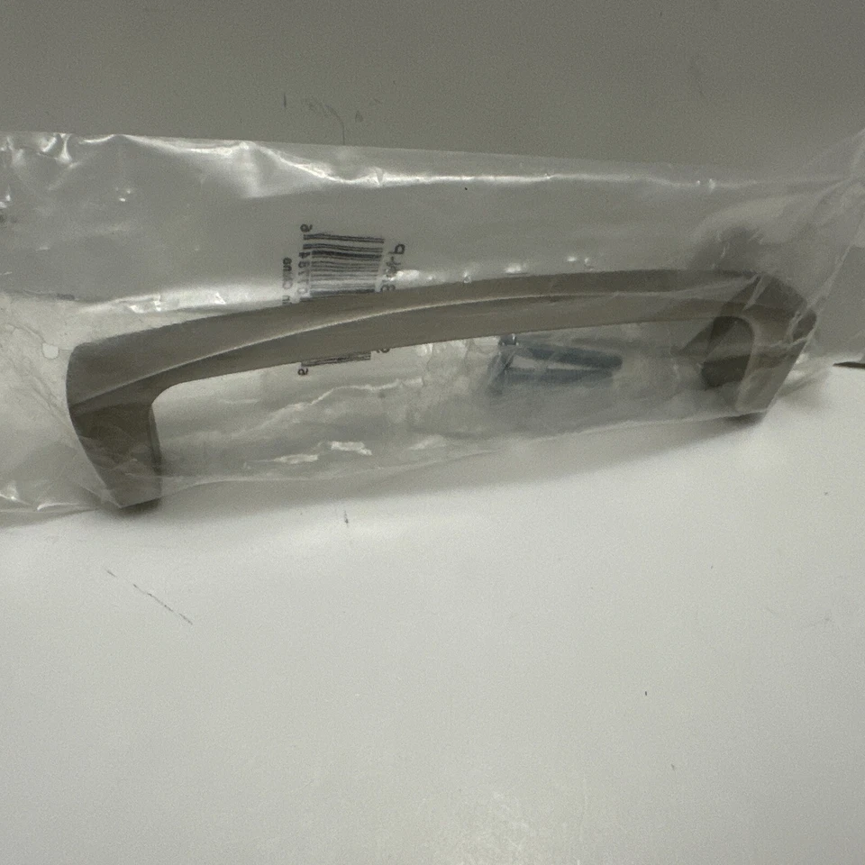 Berenson 9234-1BPN-P Aspire 5-1/16 pulgadas mango gabinete tirador - níquel cepillado Foto 4 de 4