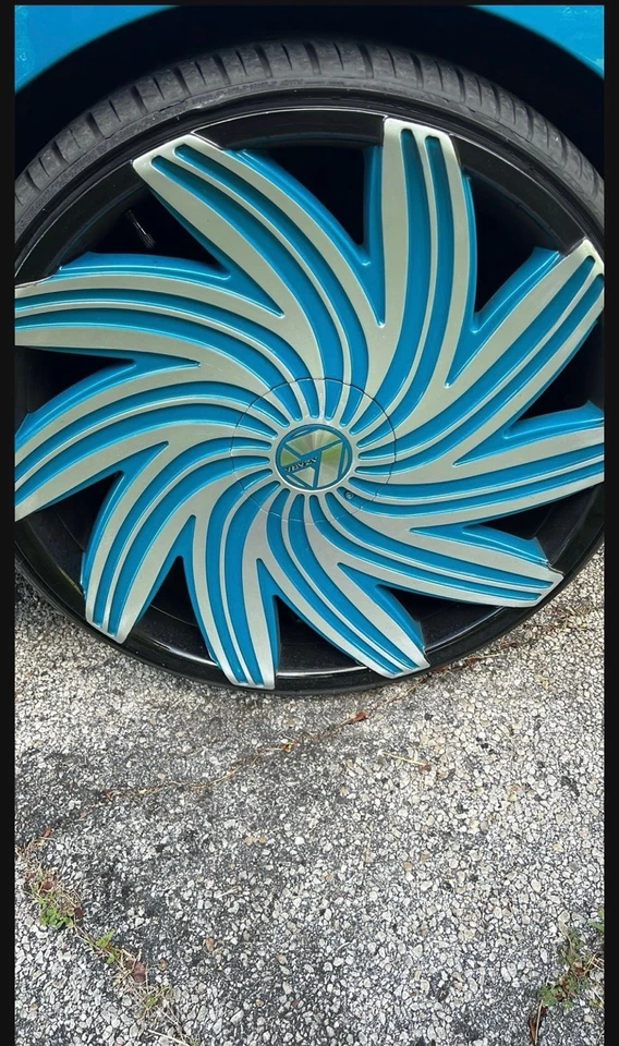 24inch Azara 255/25/24 Front Back 275/25/24 - Image 3 of 4