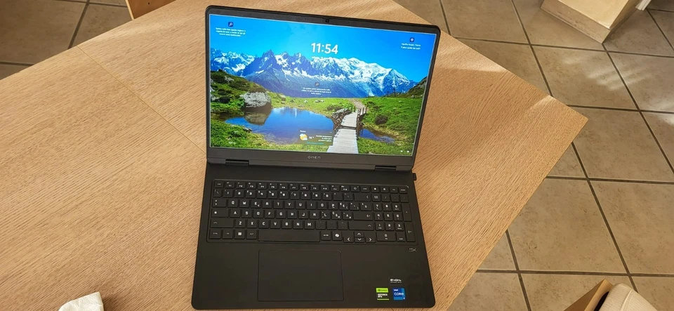 PC Gaming/Design HP OMEN nuovo i7 32Gb Nvidia Geforce 12Gb HD 1T Win11 - Immagine 3 di 4