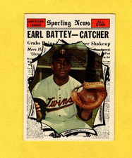 1961 Topps Earl Battey All Star #582 Minnesota Twins EX/MINT FREE SHIPPING