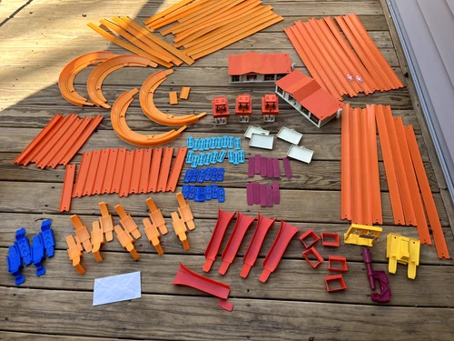 Vintage 1969 Hot Wheels Super Charger Race Set Plus Many Extras HUGE LOT READ!