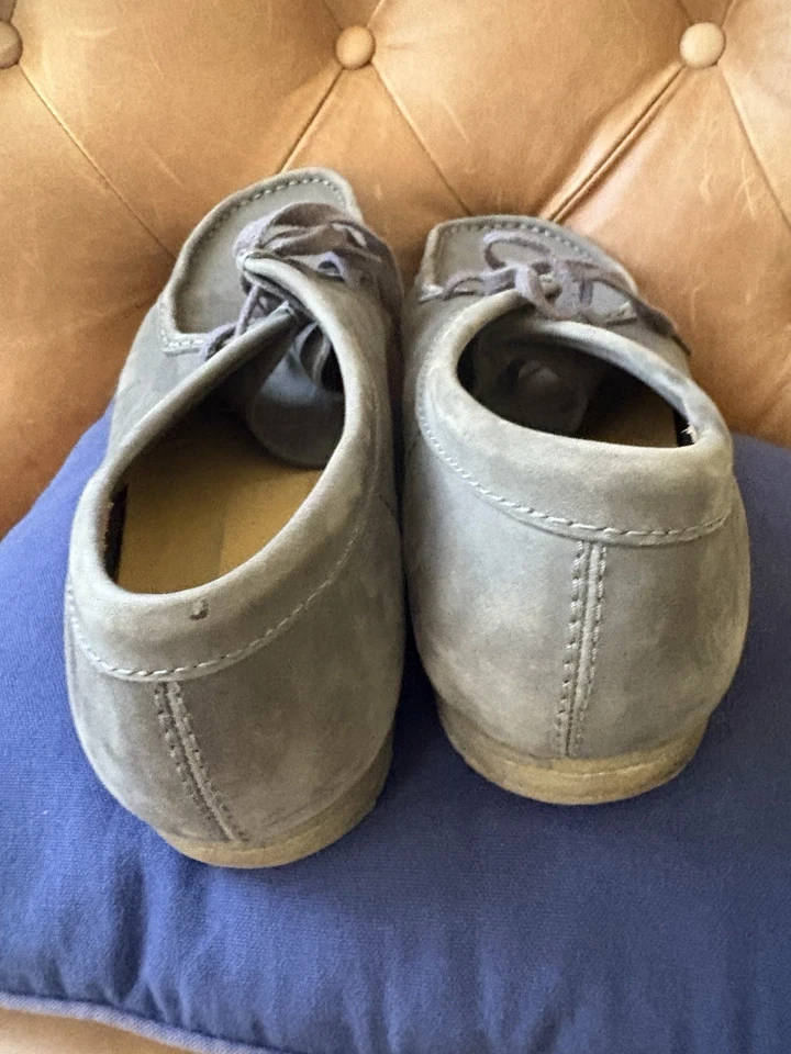 Clarks Wallabee 16050 Hombre Cuero Gris Talla 11.5. Ligeramente usado Foto 4 de 4