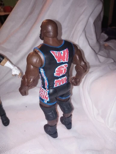 Mark henry wrestler toy online