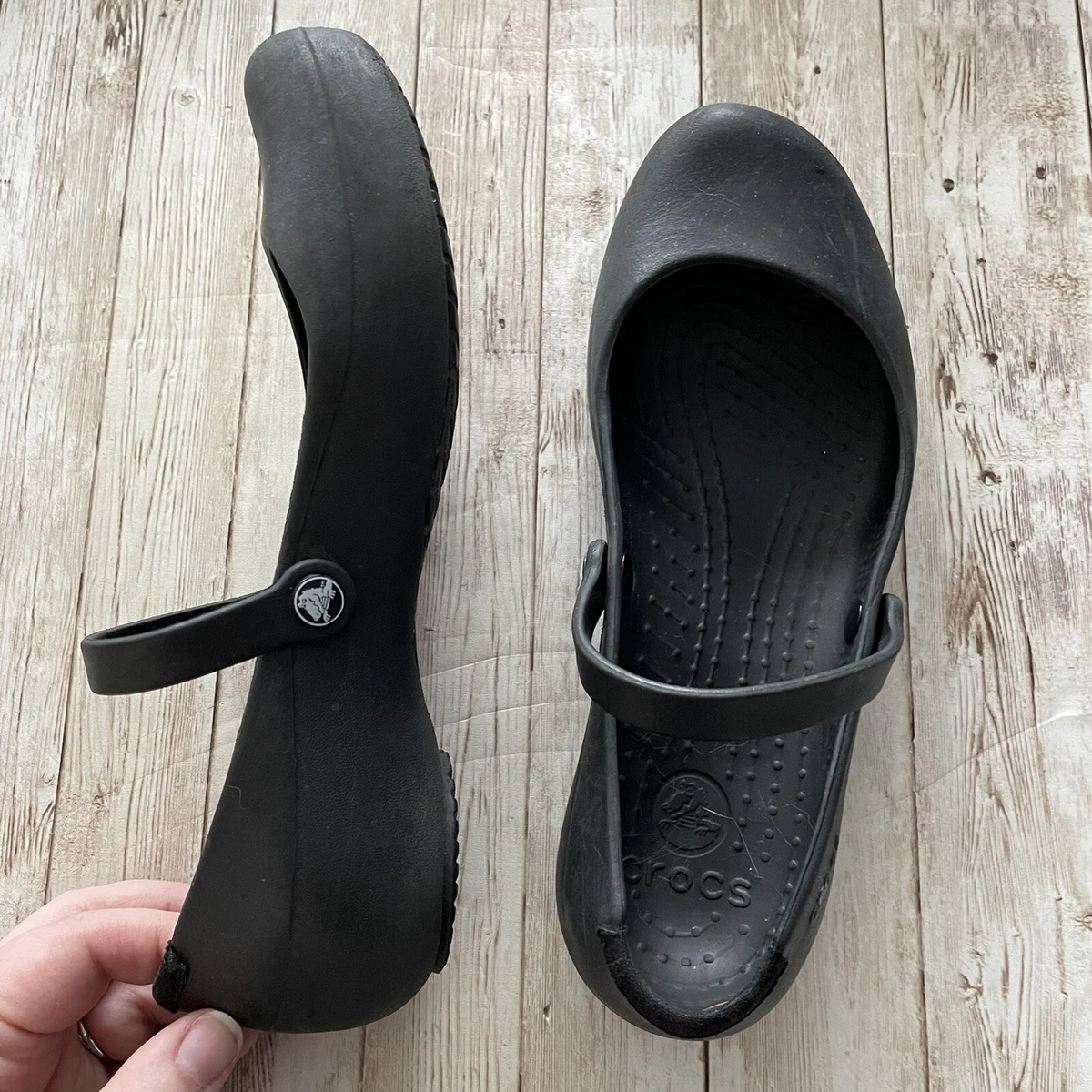 Crocs shop ladies flats