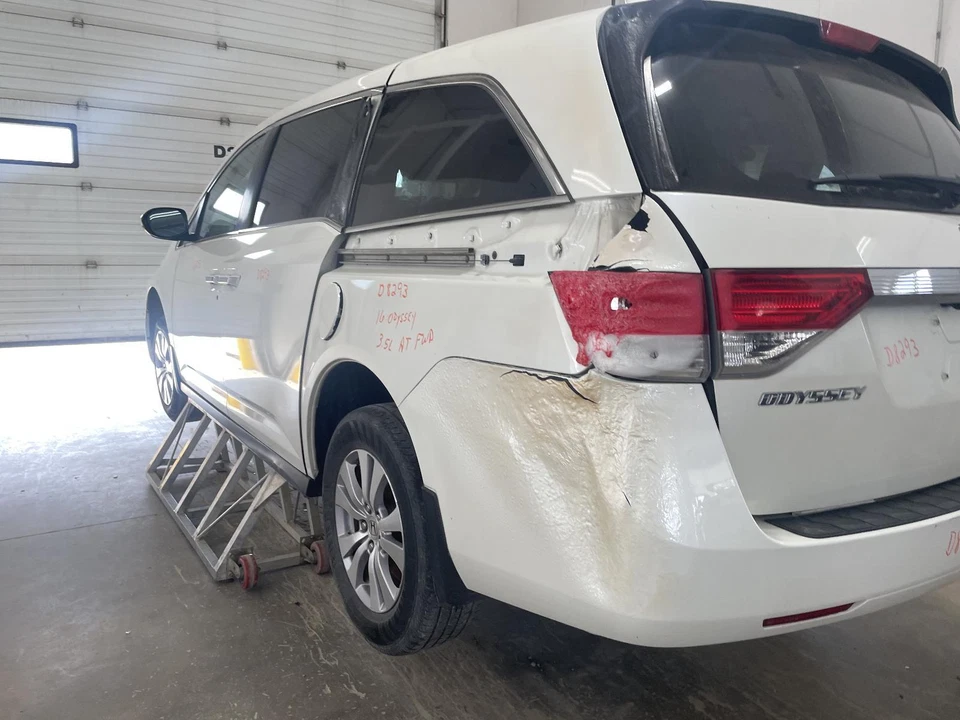 Used Front Right Seat Belt Front fits: 2016 Honda Odyssey bucket seat passenger Foto 2 de 4