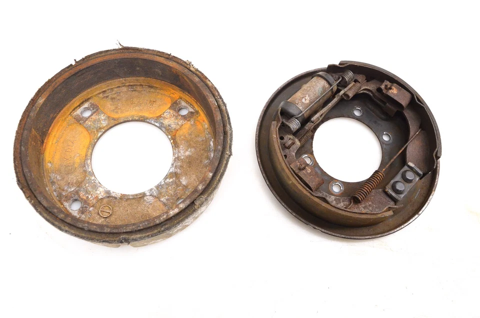 92 Suzuki Quadrunner 250 2x4 Front Left Brake Drum & Plate LTF250 - Image 3 of 3