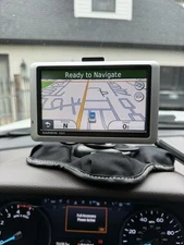 Garmin nüvi 1450 GPS Automotive Mountable Bundle with portable friction mount 