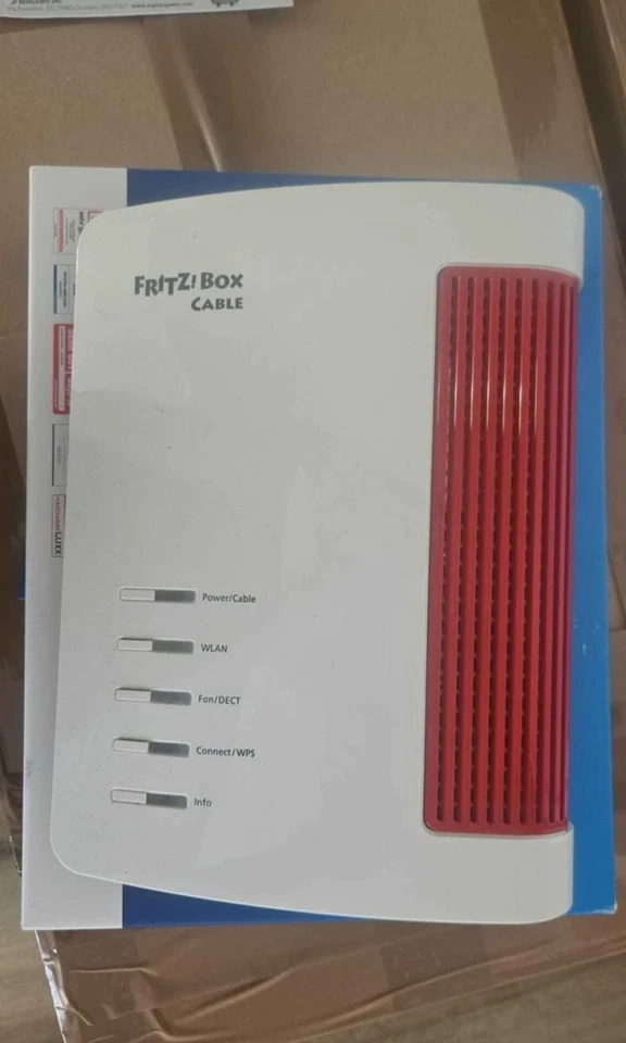 Fritz Box 6660 Kabel-Router - Bild 2 von 3
