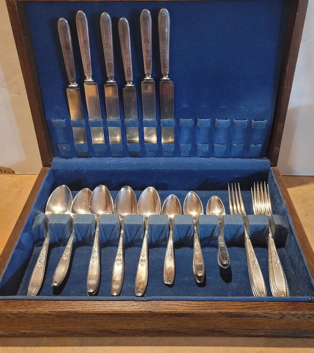 Wm. Rogers & Son Flatware-Place Setting Antique US Silver-Plated