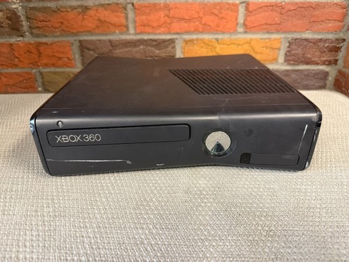 Microsoft Xbox 360 250GB Game Console - Black Parts Only