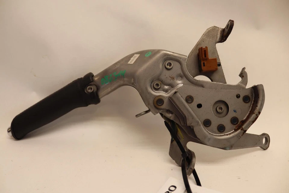 Fiat 124 Spider 2017-2018 freno de mano de emergencia freno de estacionamiento manija palanca OEM Foto 2 de 4