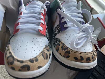 W NIKE DUNK LOW SE, White/ Light, curry-washed teal, blanc/canard delave/cari cl