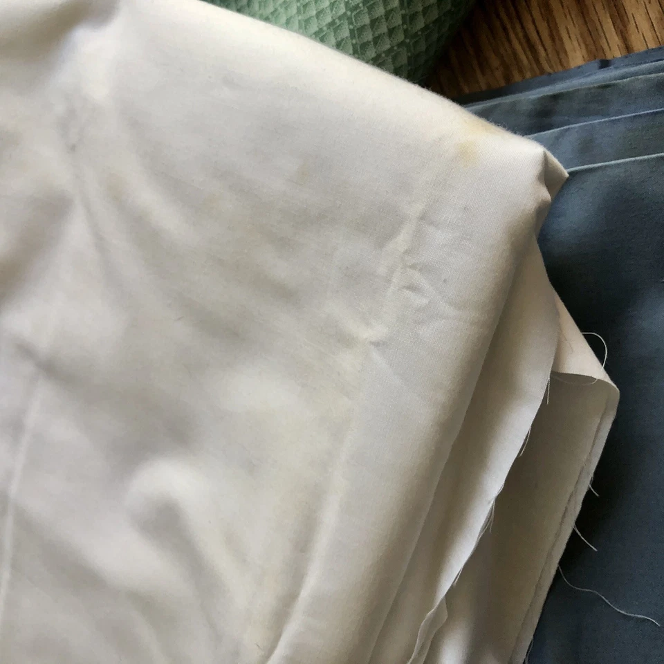 Flawed Sewing Fabric Green Blue White Cotton Polyester Set of 4 Various Lengths - Image 3 of 4