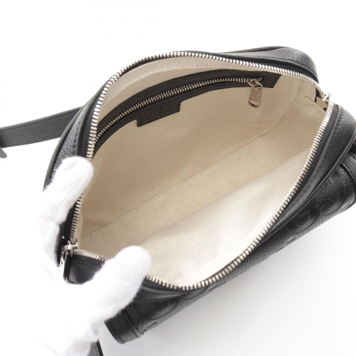 GUCCI Jumbo GG Crossbody Shoulder Bag 794088AABY01000 GUCCI Jumbo GG Crossbody Shoulder Bag 794088AABY01000
