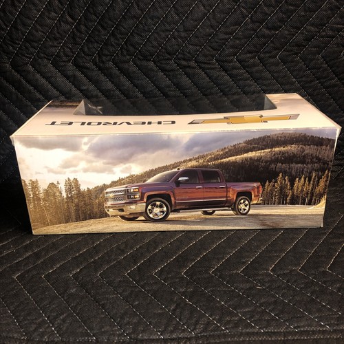 NORSCOT 1/24 BLUE 2014-15 CHEVY SILVERADO Z71 TRUCK NEW IN BOX - Picture 5 of 8