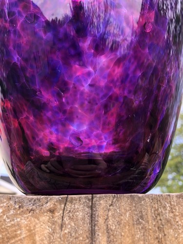 2002 Purple Spotted Hand Blown Glass Vase 9 Lb Signed 10” - Picture 5 of 12
