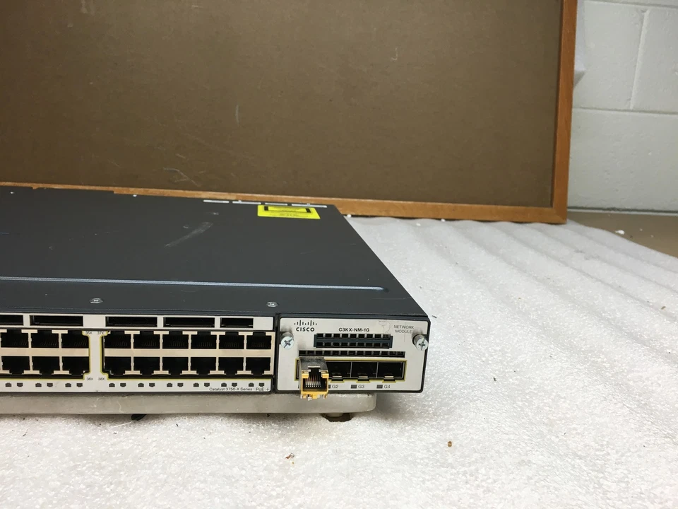 思科 Catalyst 3750-X 系列 WS-C3750X-48PF-S V02 C3KX-NM-1G PoE+ GbE 交换机 — 第 3/4 张图片