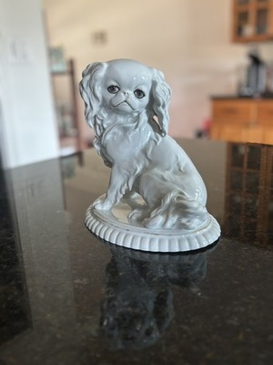 Katzhutte Thuringia Japanese Chin porcelain gold plated figurine