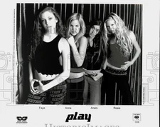 2003 Press Photo Musical Artists "Play" - sap67366
