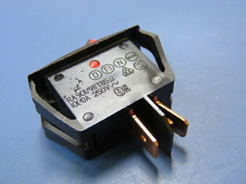 CARLING  RA901/911T85 Qty of 9 per Lot PANEL MOUNT SNAP-IN ROCKER SWITCH 16A 125 - Picture 3 of 9