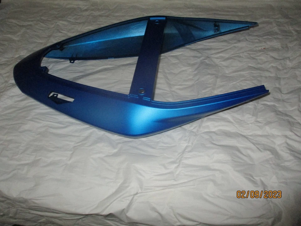 carénage arrière de selle neuf et d'origine KAWASAKI Z 750 S réf 36040-0022-10E Foto 2 de 4