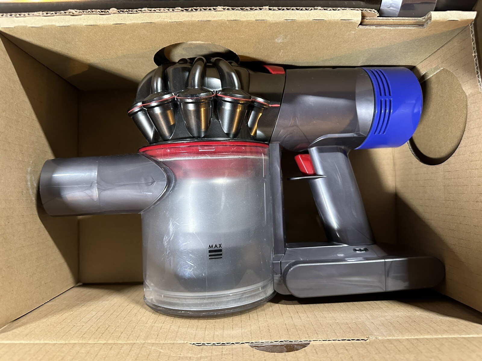 Dyson V7 Advanced Cordless Vacuum Cleaner Silver 885609029337 eBay