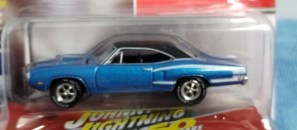 ¡¡¡GREENLIGHT 50 Años '70 Dodge Coronet Super Bee con Estaño 1/2000!!! ¡NUEVO EN PAQUETE MUY BUEN ESTADO! Foto 4 de 4