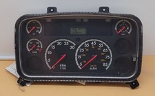 2010 FREIGHTLINER B2 USED INSTRUMENT CLUSTER P#1055298