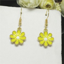 Cute New Yellow Gold Plated Enamel Daisy Flower Charm Hook Dangle Drop Earrings