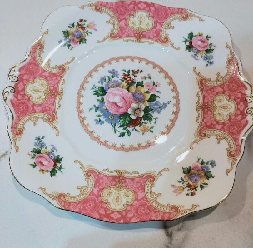 Royal Albert Lady Carlyle Plate 24cm Square floral pattern Bone