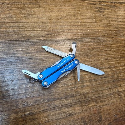 Leatherman Squirt S4 Blue Multi-tool Knife - Retired