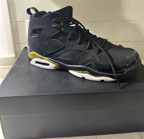 Jordan Flight Club '91 (GS) Black/Gold/White High Top Sneaker 7Y 555472-031