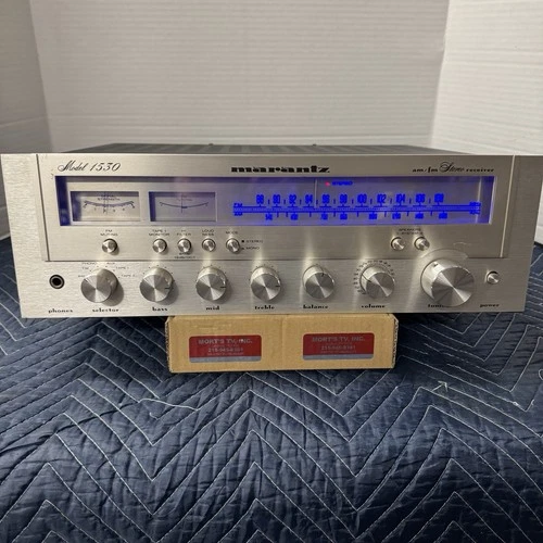 MARANTZ 1530 VINTAGE AM/FM STEREO RECEIVER -SERVICED - CLEANED - TESTED