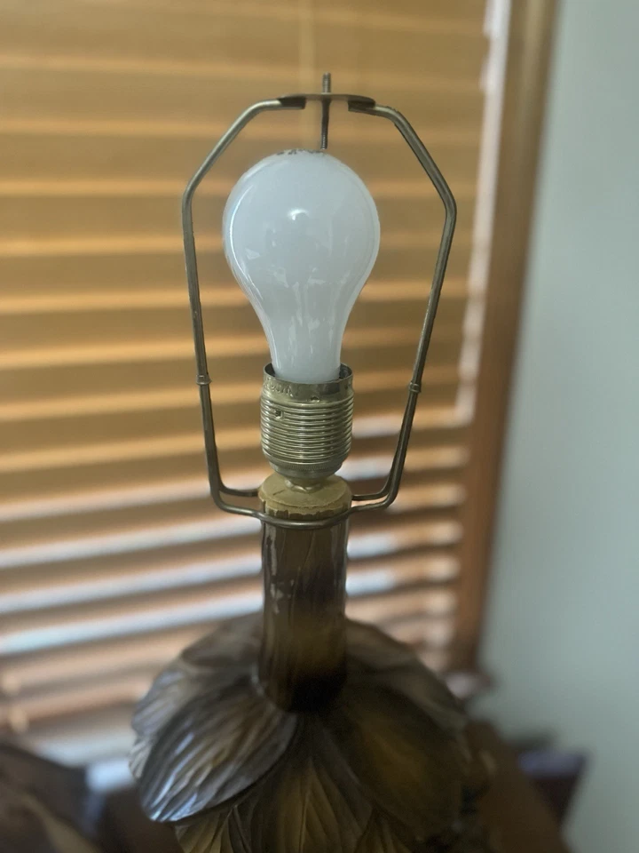 ANTIQUE GERMAN WOOD CARVED ELK TABLE LAMP WITH ORIGINAL SHADE BY RHON SEPP - Image 4 of 4