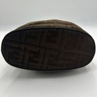 Foto 10 di 24
