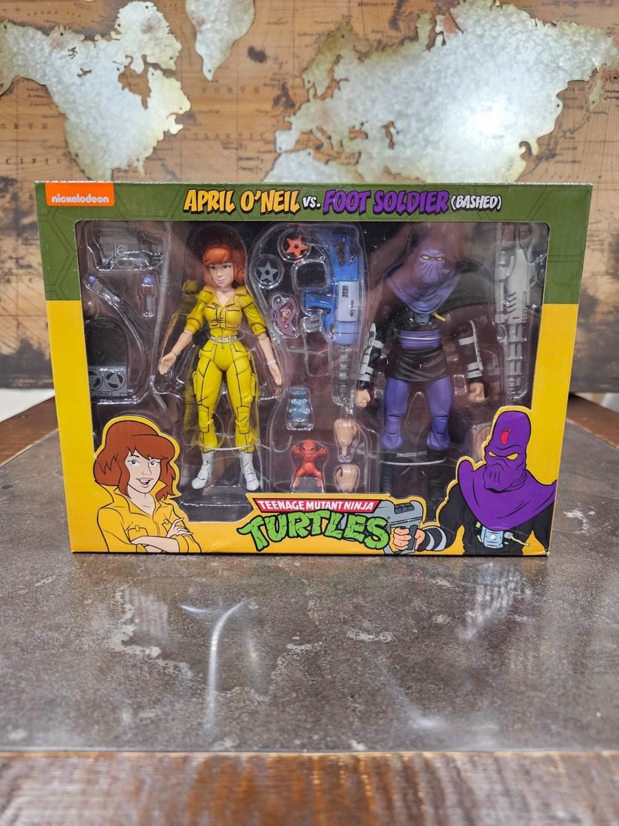 NECA Teenage Mutant Ninja Turtles April O'neil vs Foot Soldier