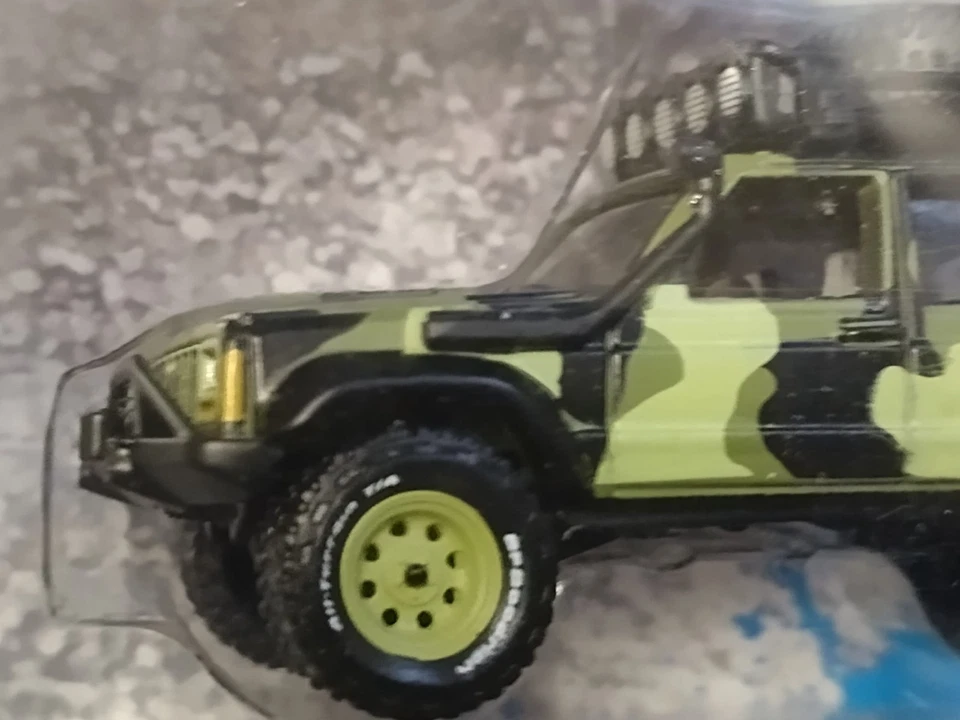 Jeep Cherokee XJ JOHNNYLIGHT TODOTERRENO CAMUFLAJE MIJO LIMITADO 2.400 UNIDADES SÚPER RARO Foto 3 de 4