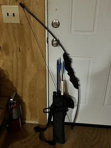 Bow And Arrow Set Long Bow With Arrows, Carrier, And Targets
