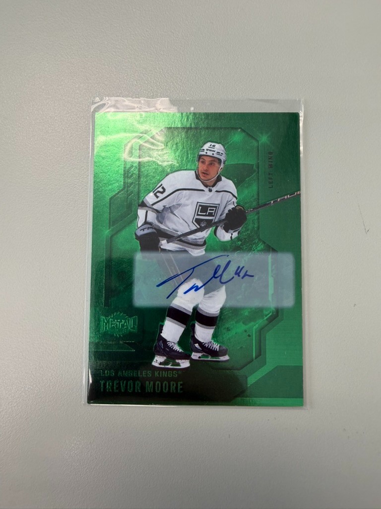 Trevor Moore 2024-25 Leaf Metal Universe Green Metal Auto /10 SSP #2 Kings