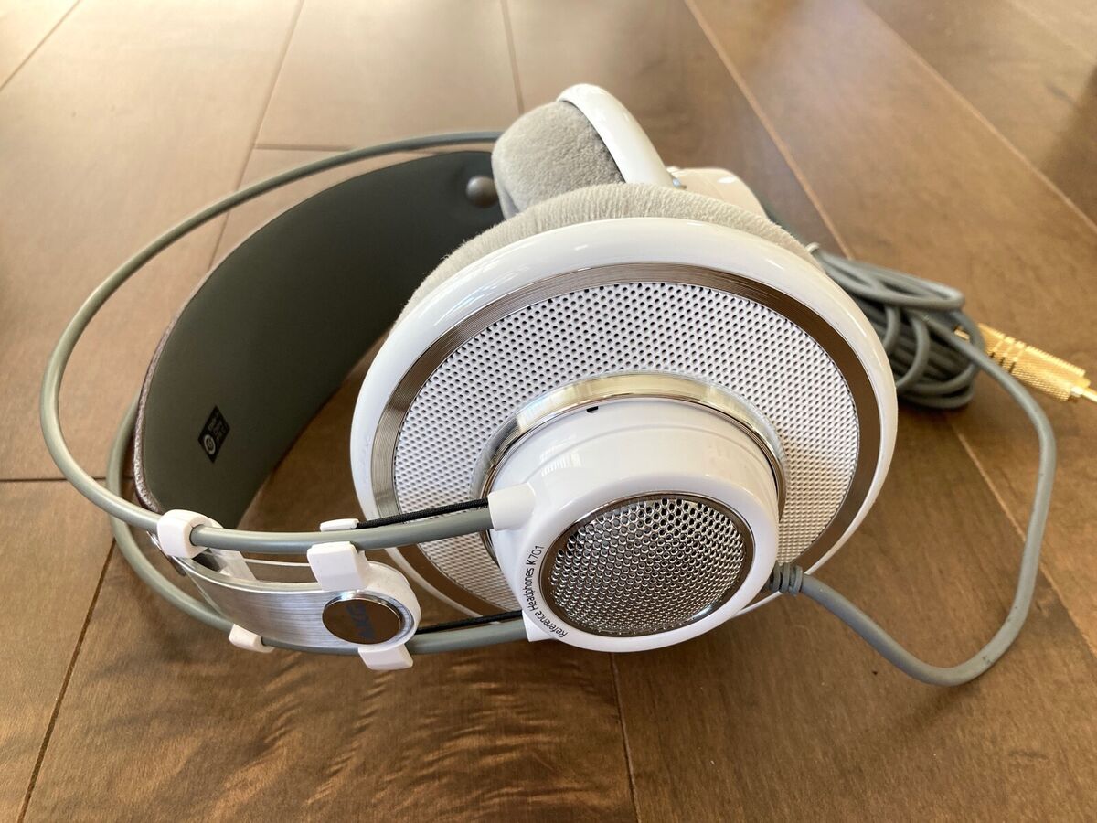 AKG K701 Premium Class Reference Headphones 2458X00180 (B AKG K701 Premium Class Reference Headphones 2458X00180 (B