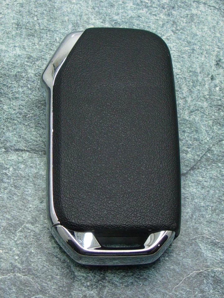 原始设备制造商单起亚 '22-'24 Forte 无钥匙进入翻转钥匙遥控器 二手 -CQOTD00660- — 第 2/4 张图片