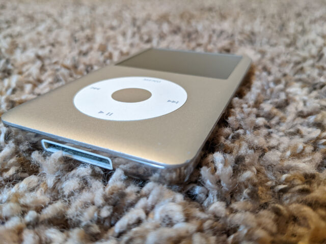 Apple iPod classic 7th Generation Silver (160 GB) for sale online 