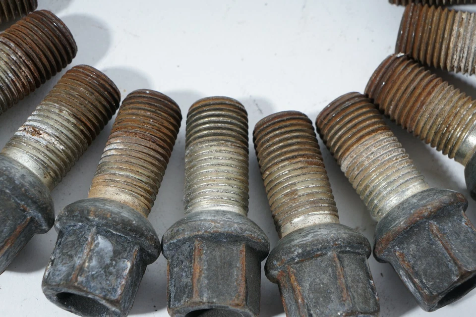 06 07 08 AUDI A4 B7 WHEEL LUG NUTS BOLTS SET OF 20 OEM - Image 3 of 4