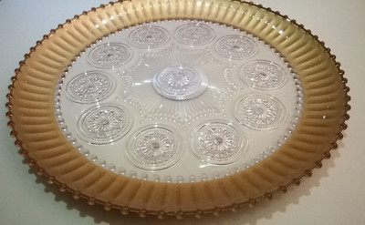 Teller 28cm aus Kunststoff / transparent mit goldfarbenen Rand
