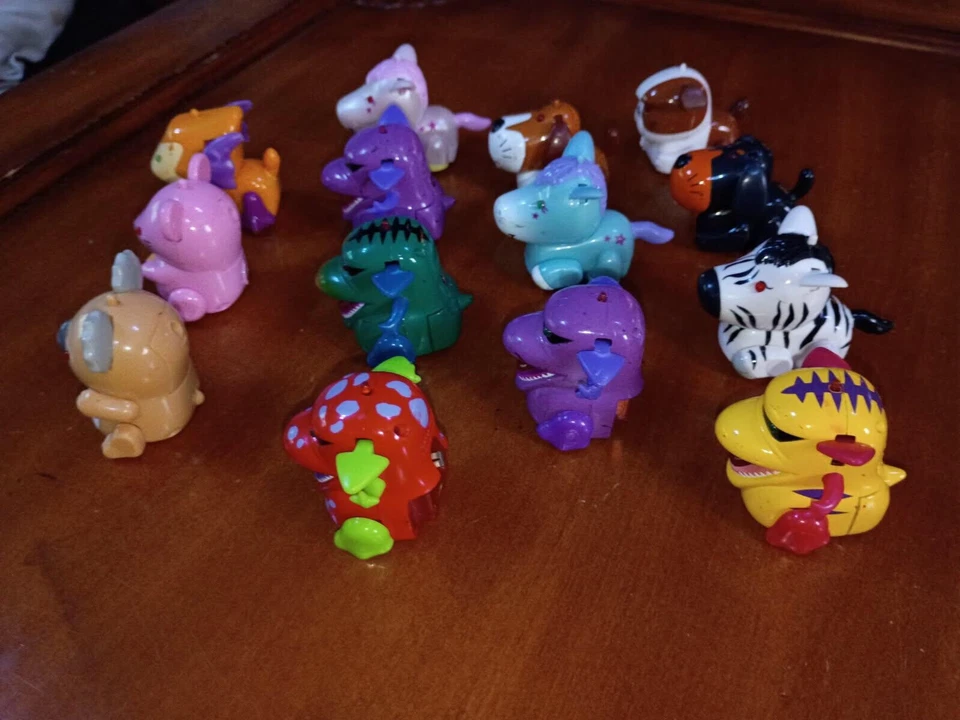 Lote Tomy Micro Pets. - Imagem 4 de 4
