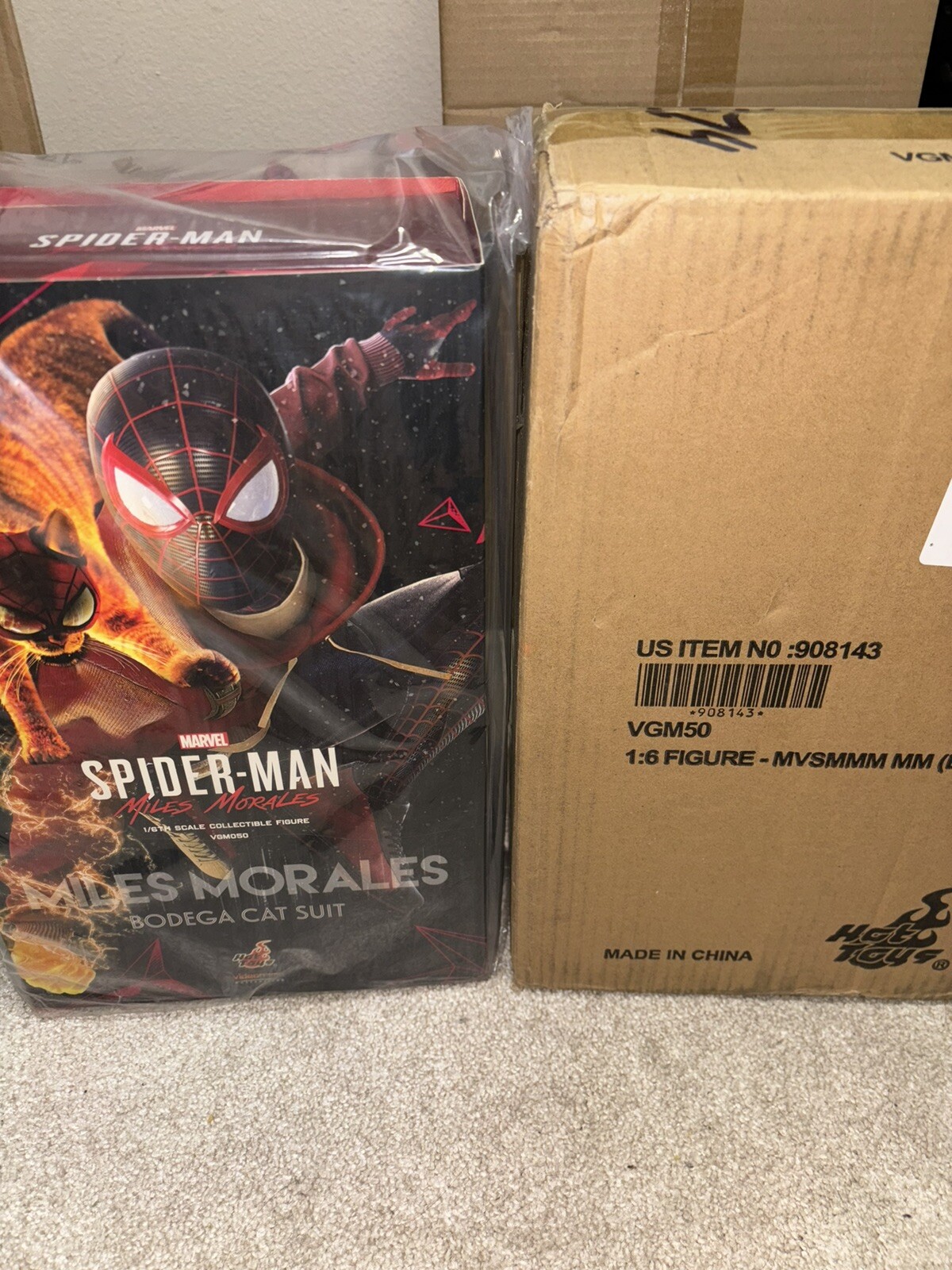 Hot Toys Spider-Man Miles Morales 1.57 in Action Figure - HT908143