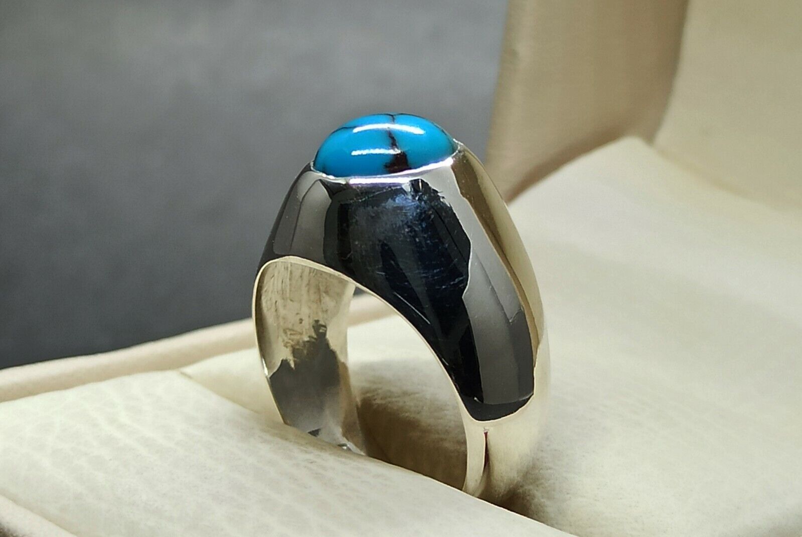 Foto 5 di 12